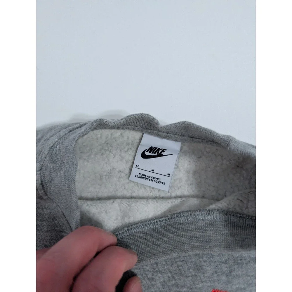 Nike Athletics One Day At A Time Crew Neck Sweatshirt Pullover Mens Medium Gray